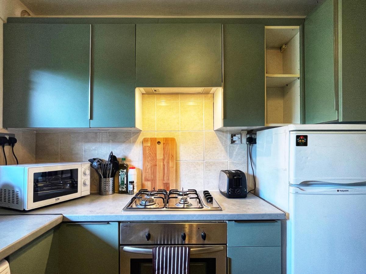 Noah'S Place In Mile End ลอนดอน ภายนอก รูปภาพ
