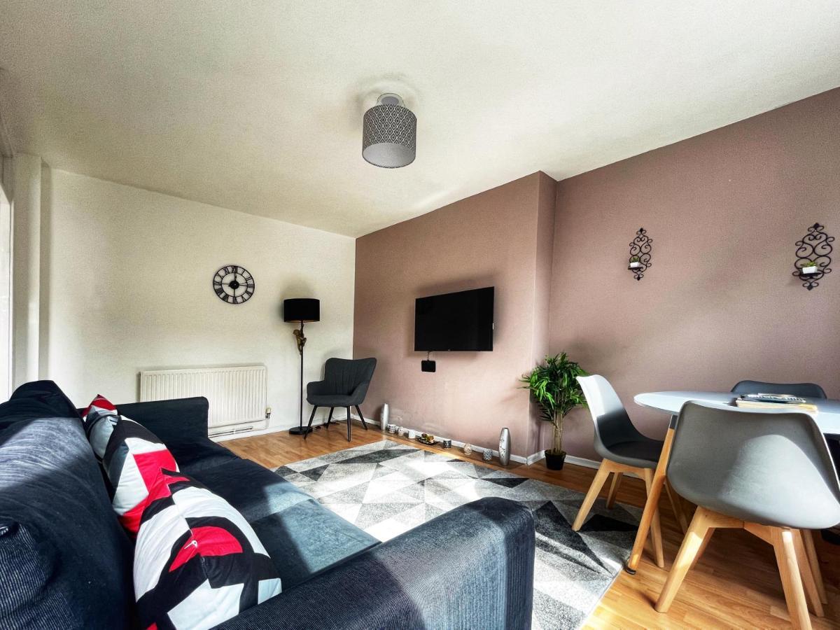 Noah'S Place In Mile End ลอนดอน ภายนอก รูปภาพ