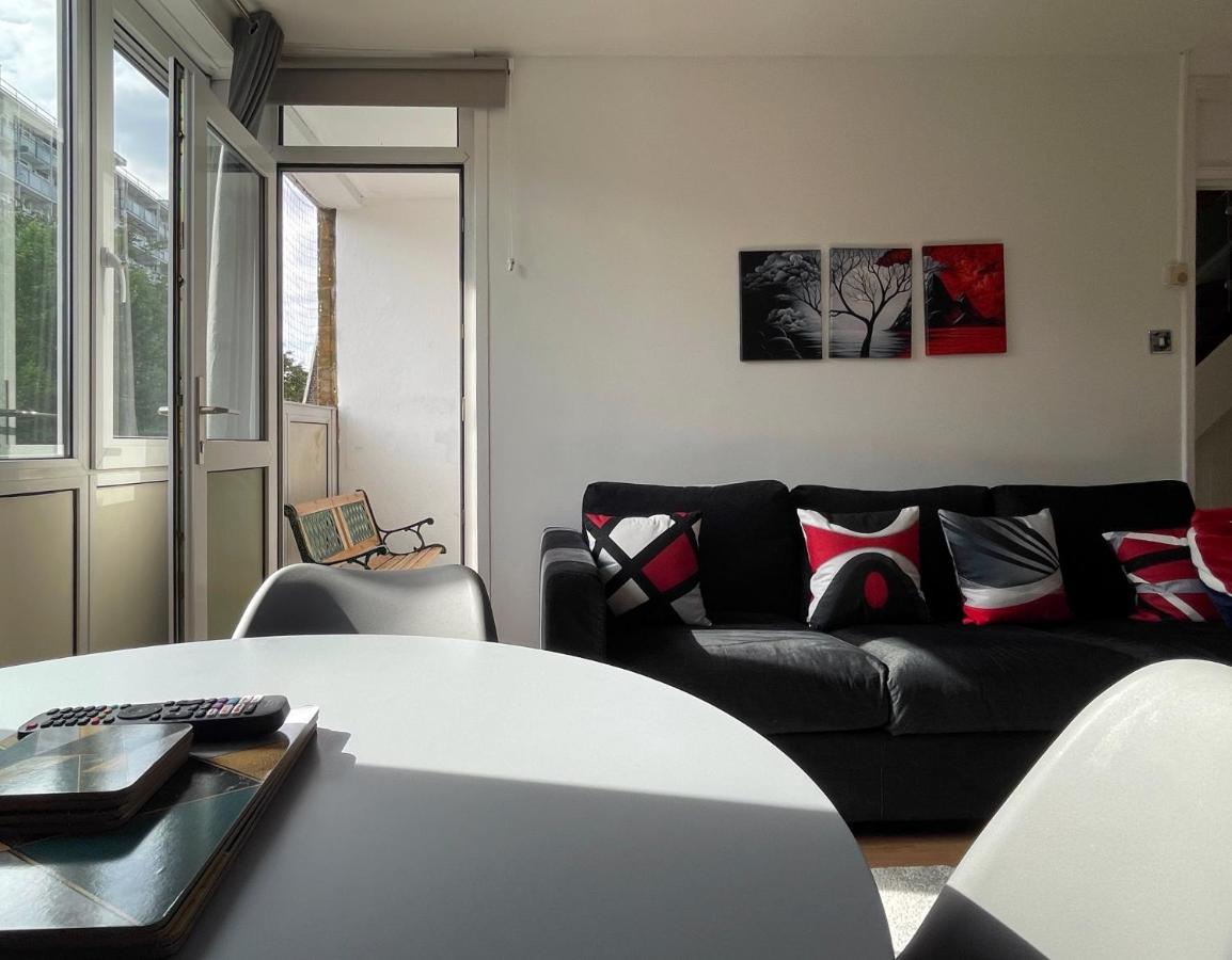 Noah'S Place In Mile End ลอนดอน ภายนอก รูปภาพ